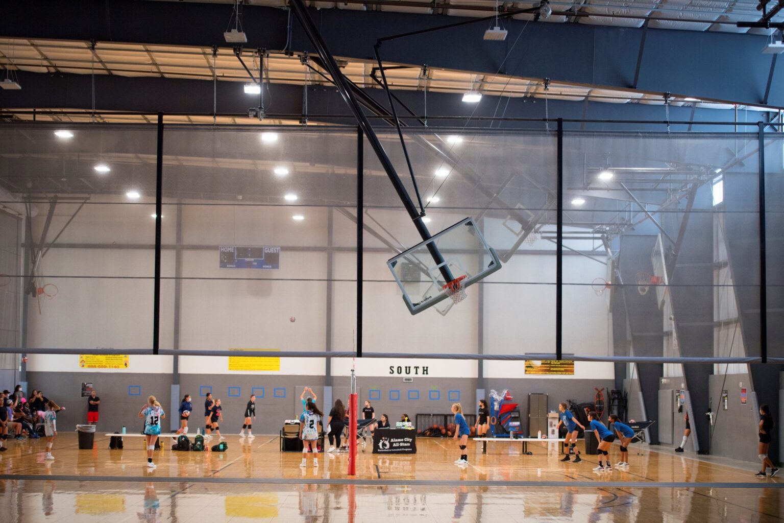 junior-high-basketball-court-peak-hour-alamo-city-all-stars